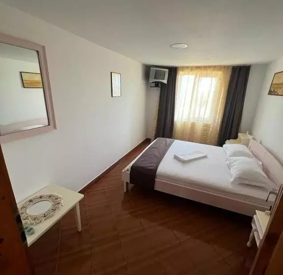 پانسیون House75