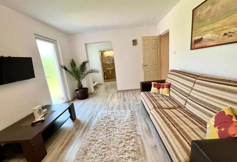 پانسیون House75