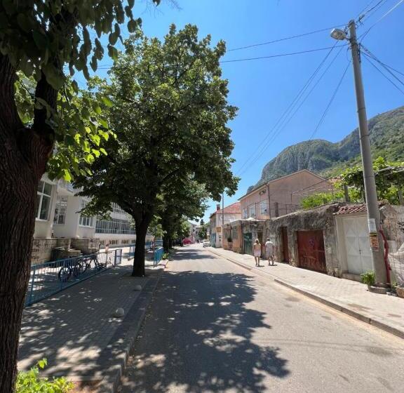 پانسیون Villa Symphony