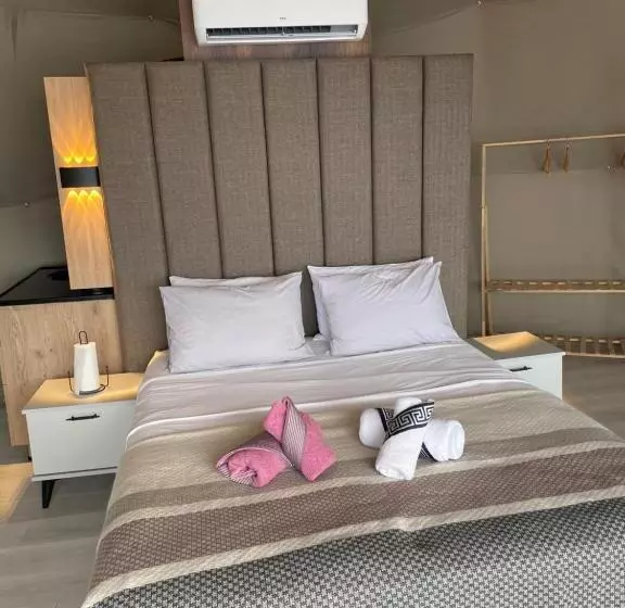 リゾートホテル Green World Glamping