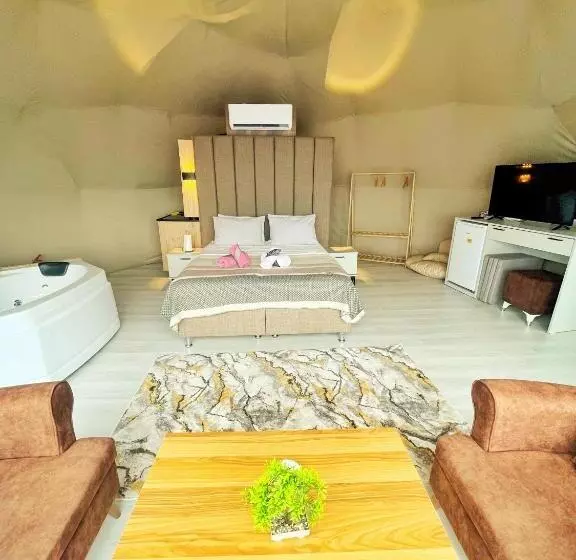 リゾートホテル Green World Glamping