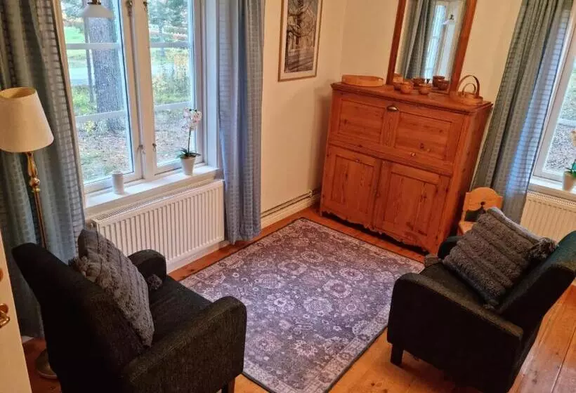 Retkeilymaja Midgård