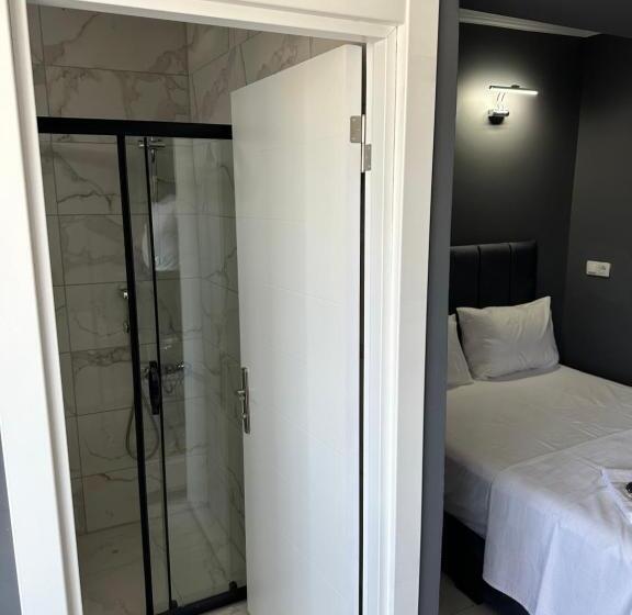 Arena Resort Otel Kagıthane