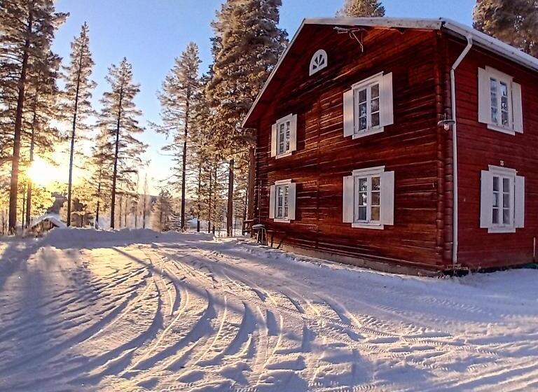 تختخواب و صبحانه Lantliv I österjörn