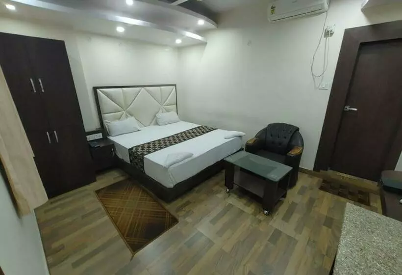 Hotel Rahi