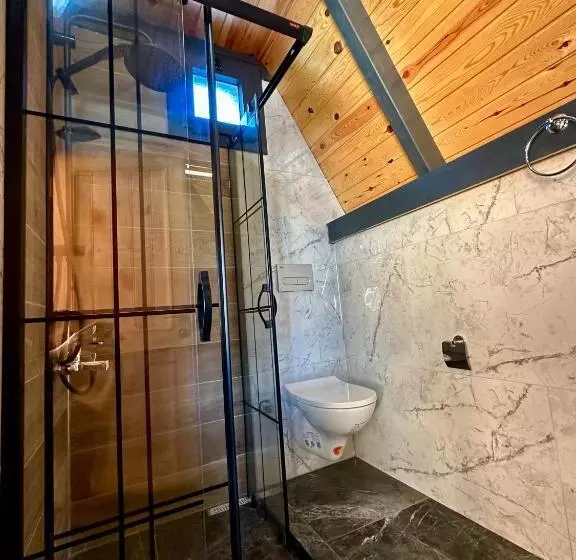 Aamiaismajoitus (B&B) Varya Tatil Köyü