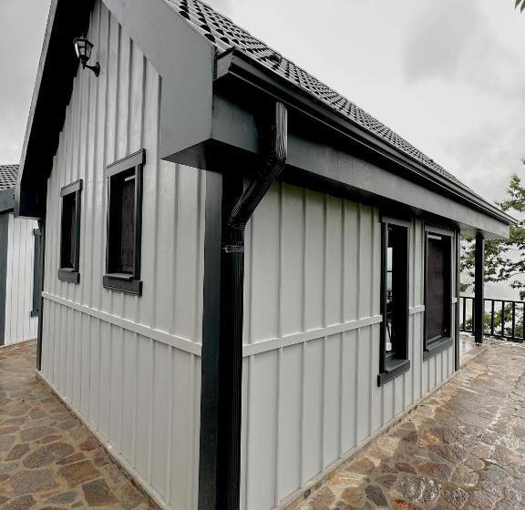 ベッドアンドブレックファースト Varya Tatil Köyü