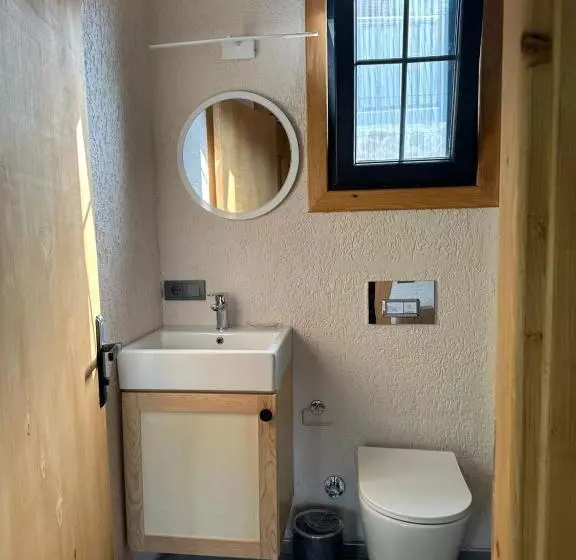 Aamiaismajoitus (B&B) Varya Tatil Köyü