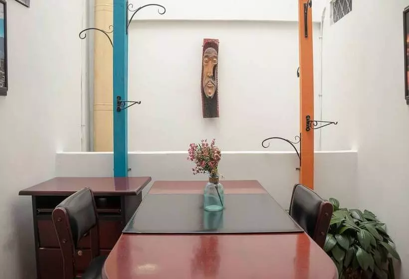 ホテル Ayenda Marana