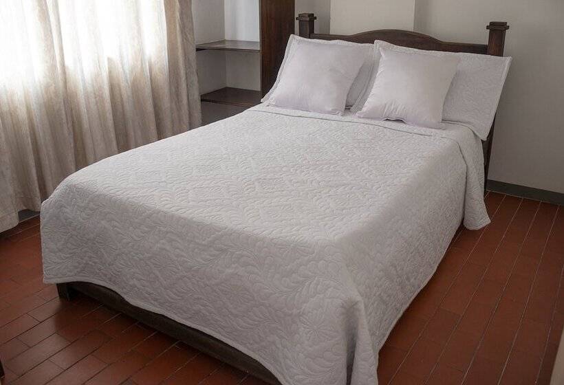 ホテル Ayenda Marana