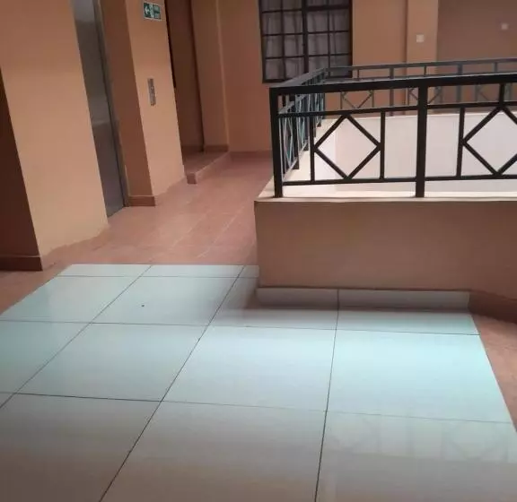 هتل Deckar City B&b