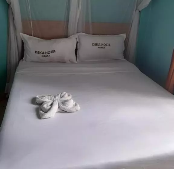 هتل Deckar City B&b