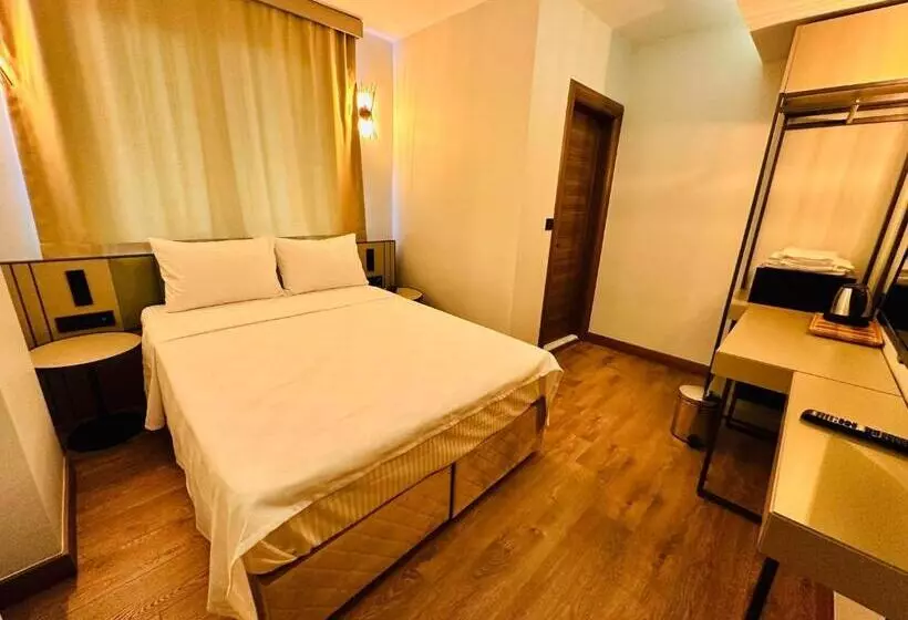 ホテル Nice Royal Suite