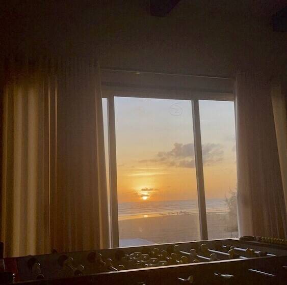 ホテル Sandcastle Beach Resort