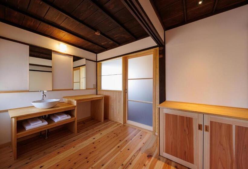 Пансион 萩・城下町の宿　椿庵