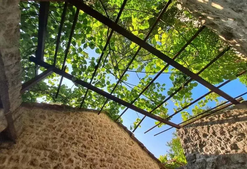 هاستل Guest House Pocitelj