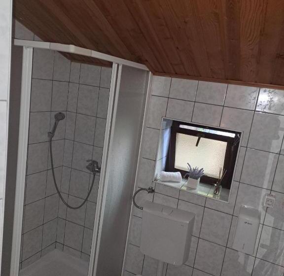 ユースホステル Guest House Pocitelj