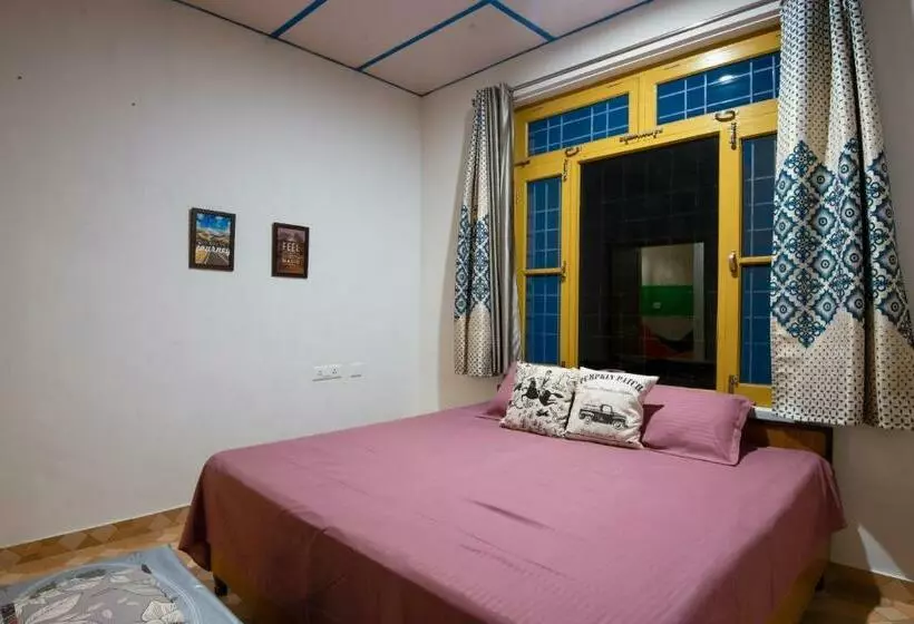 ユースホステル Vedants Home Stay Rooms And Dorms
