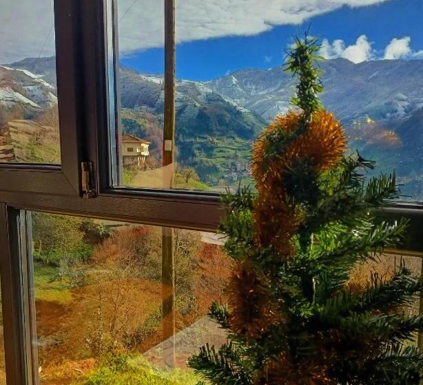 مبيت وإفطار Camelli̇a Dağ Evleri̇