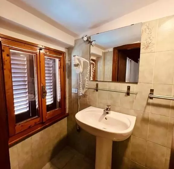 Hotelli Albergo Dal Fata