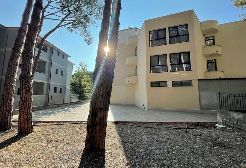 هتل The Honeycomb Boutique