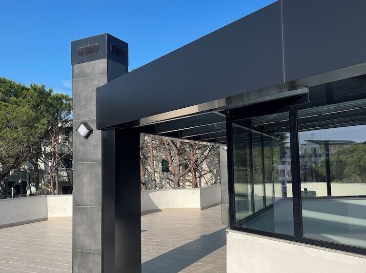 هتل The Honeycomb Boutique