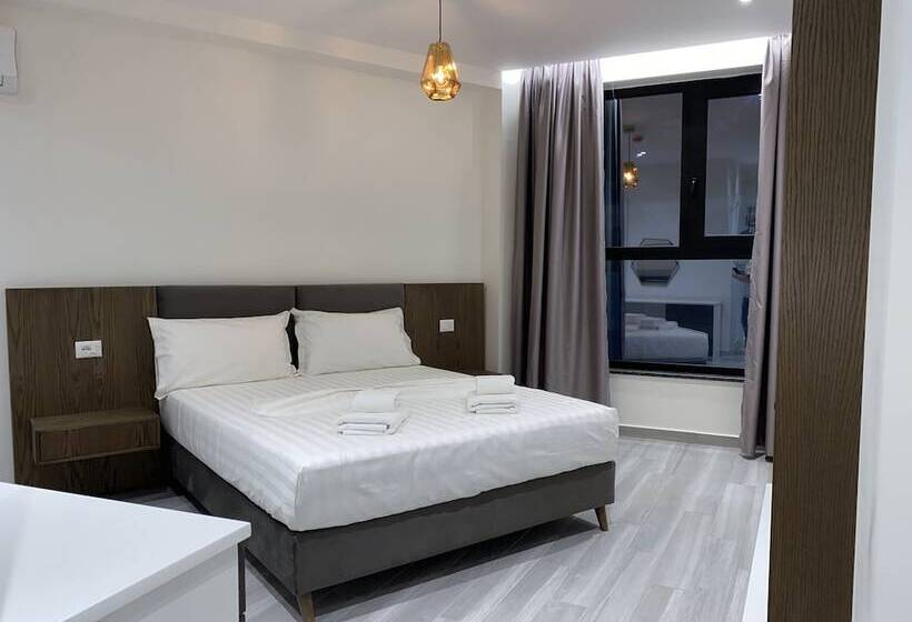 هتل The Honeycomb Boutique