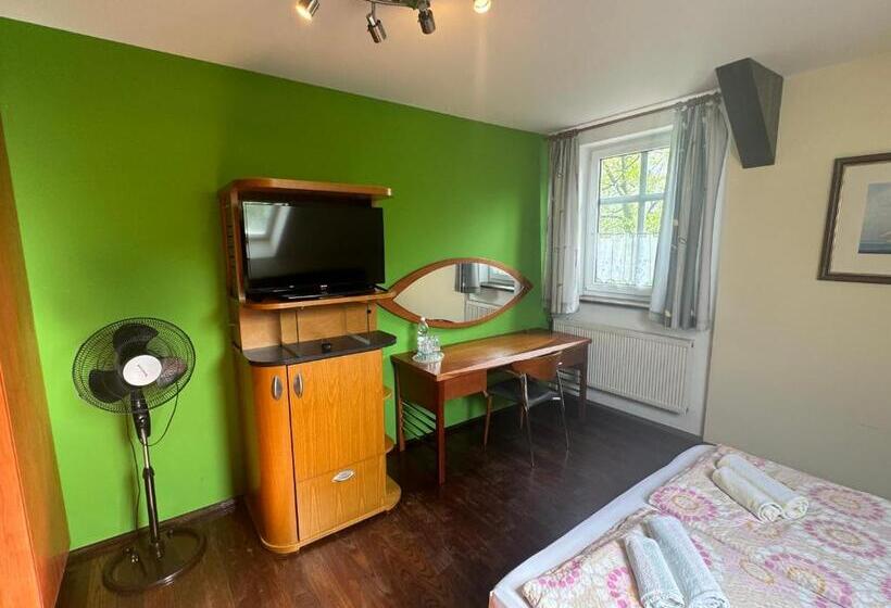 Pension Unter Der 250 Jährigen Eiche   Lehde Zentrum