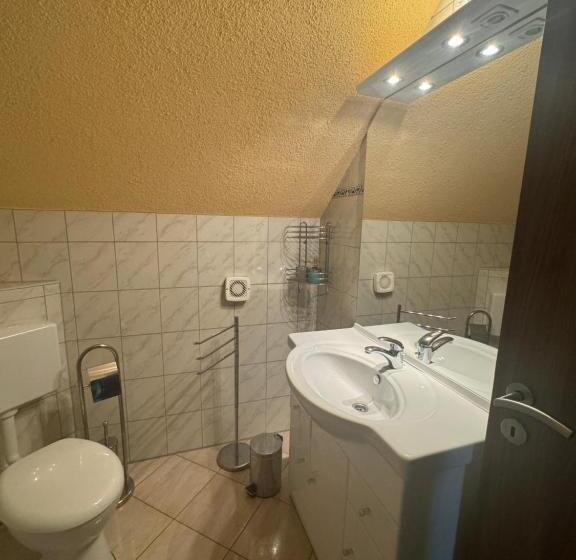 Pension Unter Der 250 Jährigen Eiche   Lehde Zentrum