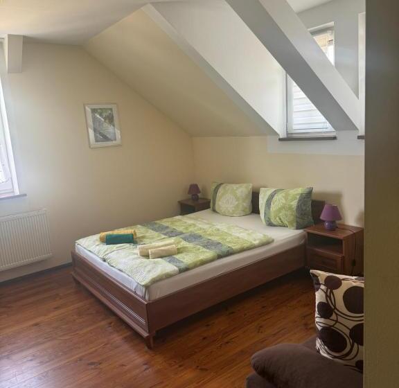 Pension Unter Der 250 Jährigen Eiche   Lehde Zentrum