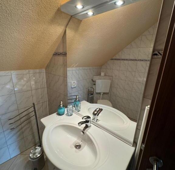 Pension Unter Der 250 Jährigen Eiche   Lehde Zentrum