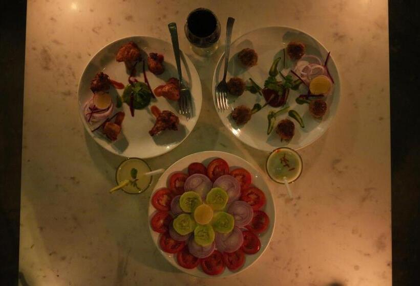 The Sky Comfort Beach Hotel, Dwarka