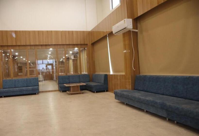 The Sky Comfort Beach Hotel, Dwarka