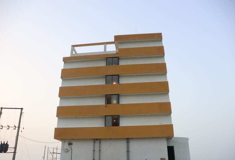 The Sky Comfort Beach Hotel, Dwarka