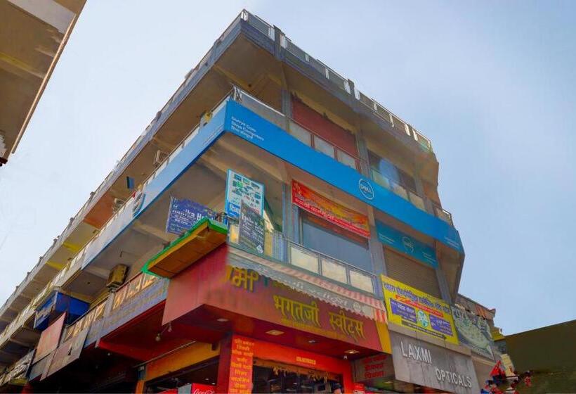 호텔 Oyo 81427 Kanika