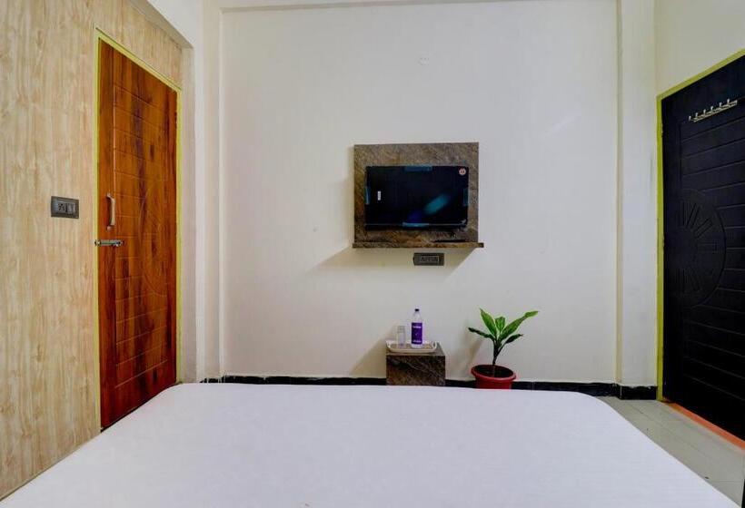 호텔 Oyo 81427 Kanika