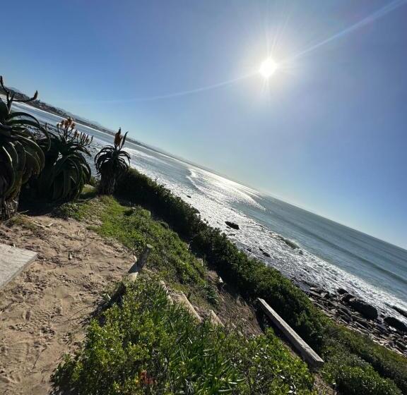 Пансион Adrift Guesthouse St Francis Bay