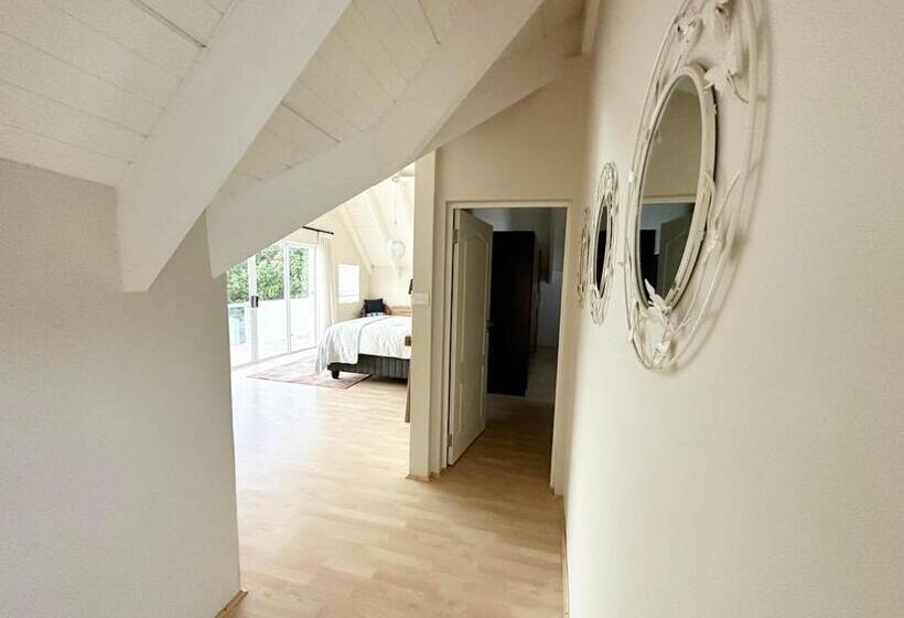 Пансион Adrift Guesthouse St Francis Bay