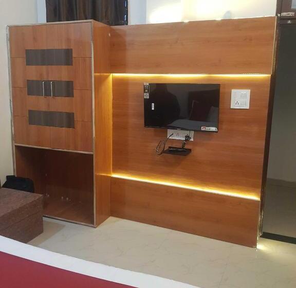 Collection O Hotel Maatrika And Banquets