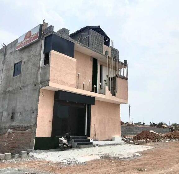 Collection O Hotel Maatrika And Banquets