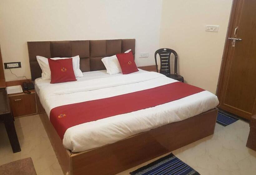 Collection O Hotel Maatrika And Banquets