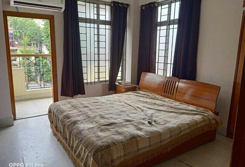 호텔 Oyo Home Road House