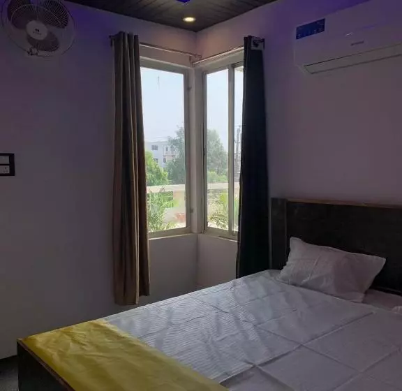 هتل Privyrooms