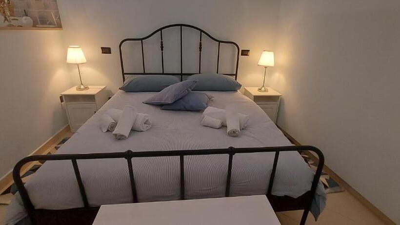 تختخواب و صبحانه Casa Jo