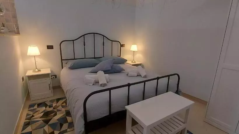 تختخواب و صبحانه Casa Jo