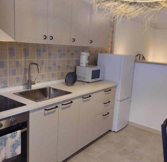 تختخواب و صبحانه Casa Jo