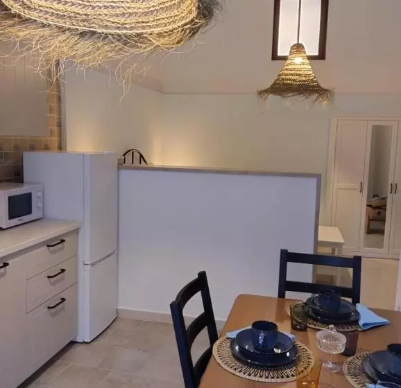 تختخواب و صبحانه Casa Jo