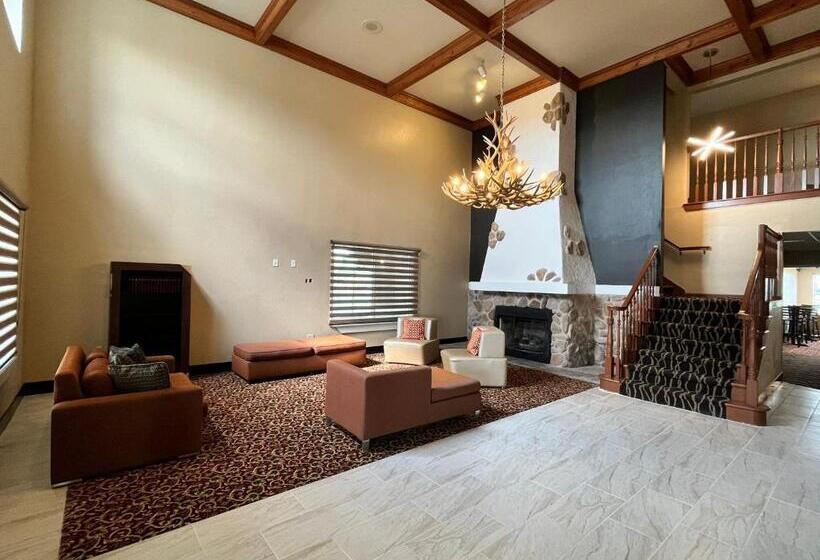 Grandstay Hotel & Suites