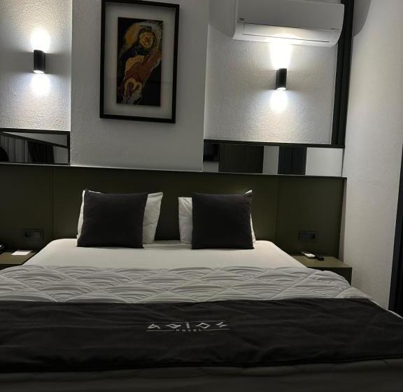 Hotel Agi̇os