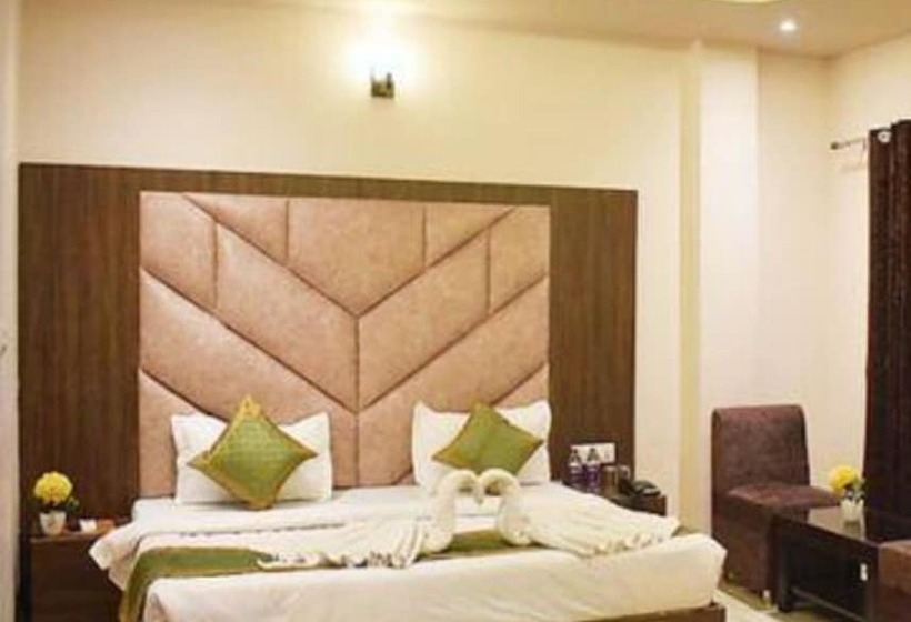 Fabhotel Dhruv Nanda